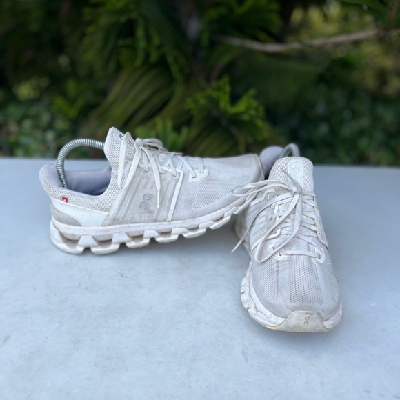 On Cloud Running Shoes Womens Size: 9.5 - Picture 1 of 7